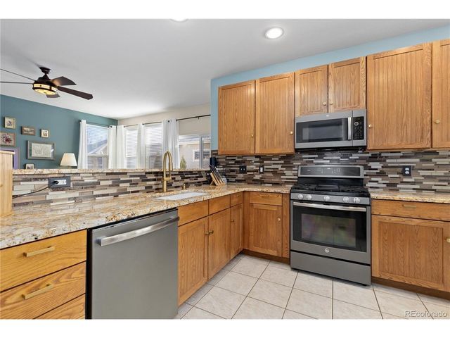 518 Peregrine Cir, Longmont, CO 80504