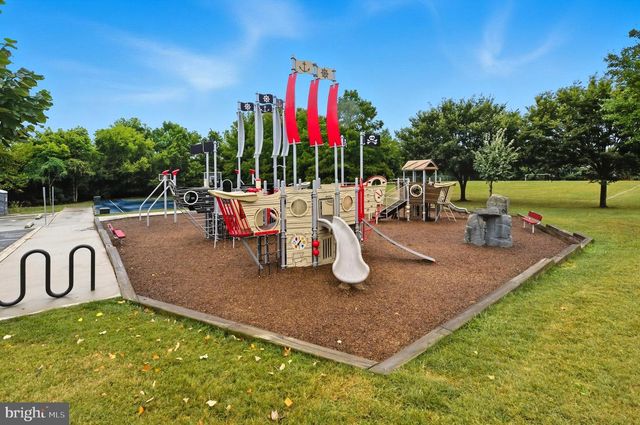 18731 BIRDSEYE DR, Germantown, MD 20874