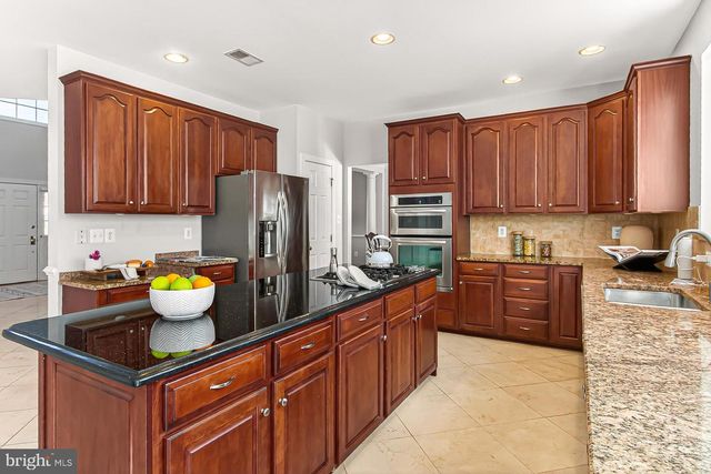 26089 WENDELL ST, Chantilly, VA 20152