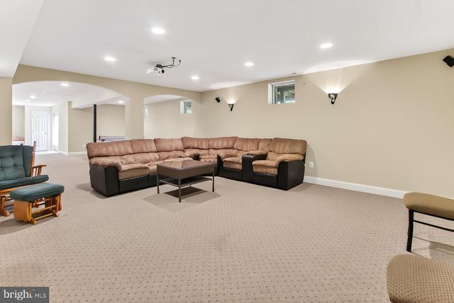 26089 WENDELL ST, Chantilly, VA 20152