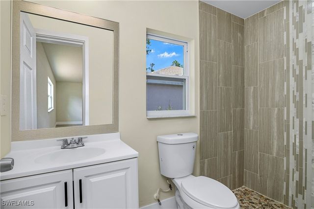 876 Apartment ST E, Lehigh Acres, FL 33974