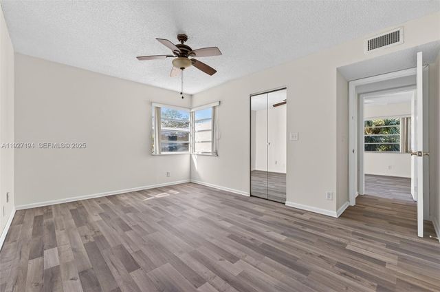 3100 Riverside Dr 305, Coral Springs, FL 33065