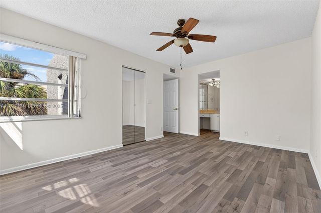 3100 Riverside Dr 305, Coral Springs, FL 33065