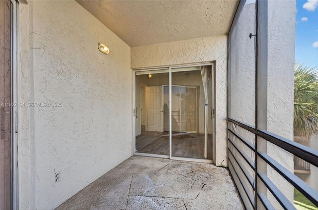 3100 Riverside Dr 305, Coral Springs, FL 33065