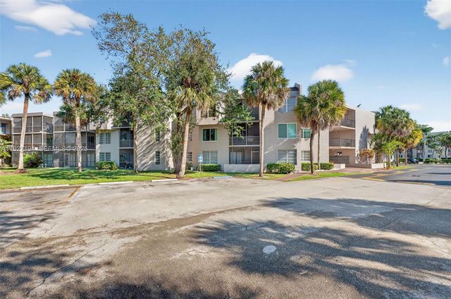 3100 Riverside Dr 305, Coral Springs, FL 33065