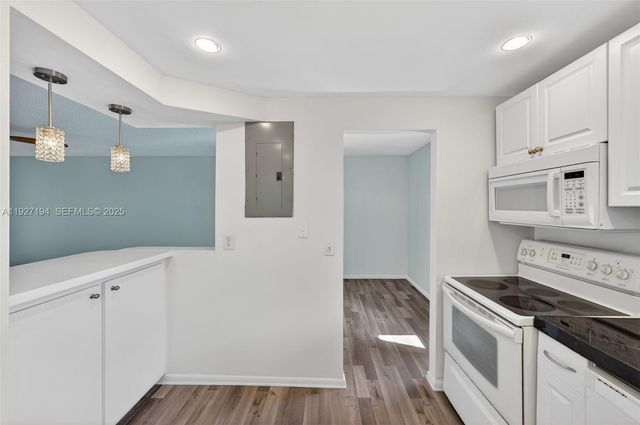 3100 Riverside Dr 305, Coral Springs, FL 33065