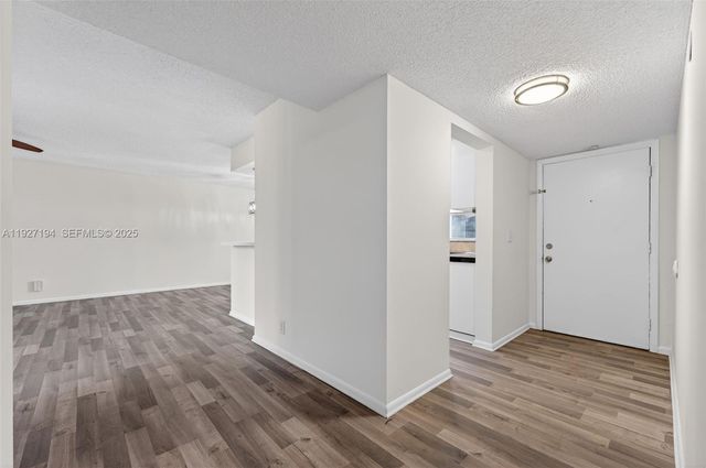 3100 Riverside Dr 305, Coral Springs, FL 33065