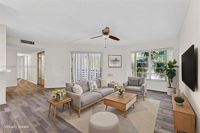 3100 Riverside Dr 305, Coral Springs, FL 33065