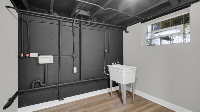 6139 Marshall Avenue, Hammond, IN 46323