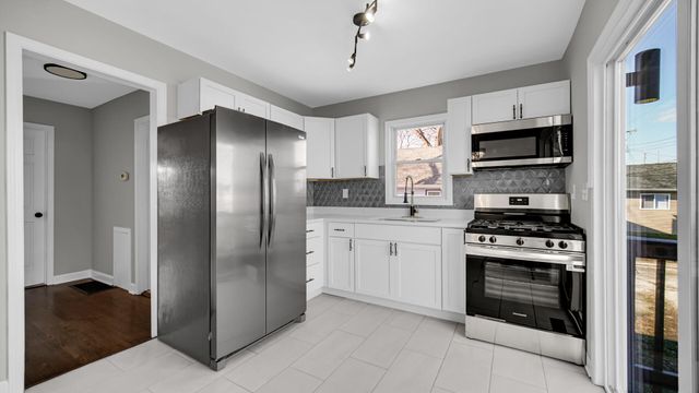 6139 Marshall Avenue, Hammond, IN 46323