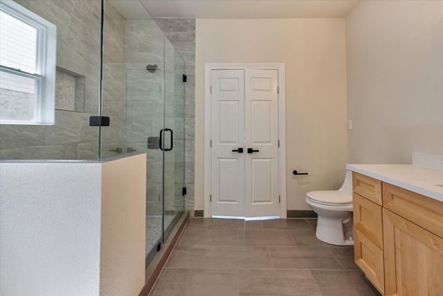 153 Bending Oaks Lane, Livingston, TX 77351