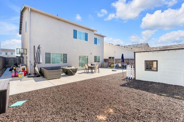 5955 E Belgravia Avenue, Fresno, CA 93727