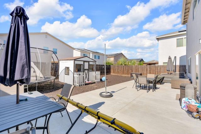 5955 E Belgravia Avenue, Fresno, CA 93727
