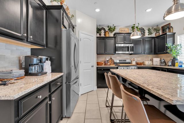 5955 E Belgravia Avenue, Fresno, CA 93727