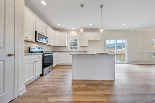 3107 Moyer CT, Roanoke, VA 24012