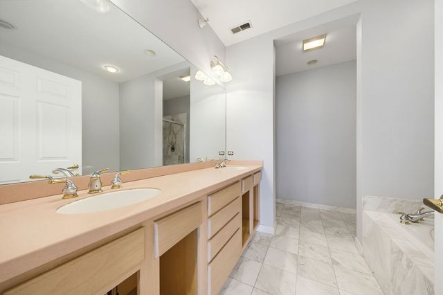1228 Depot Street 2-D, Glenview, IL 60025