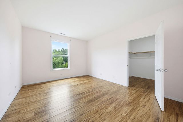 1228 Depot Street 2-D, Glenview, IL 60025