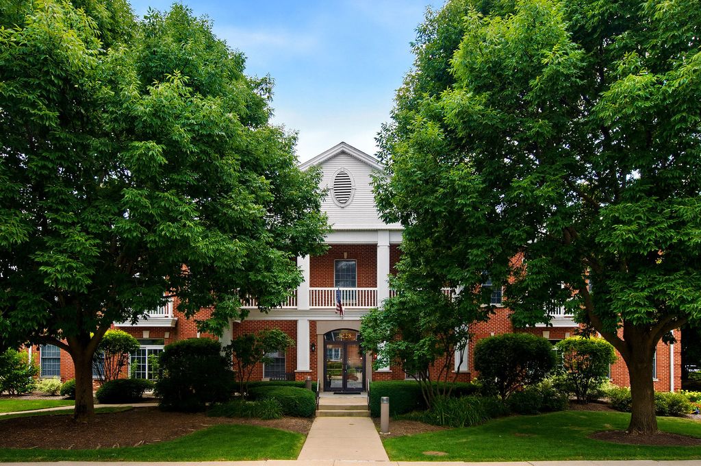 1228 Depot Street 2-D, Glenview, IL 60025