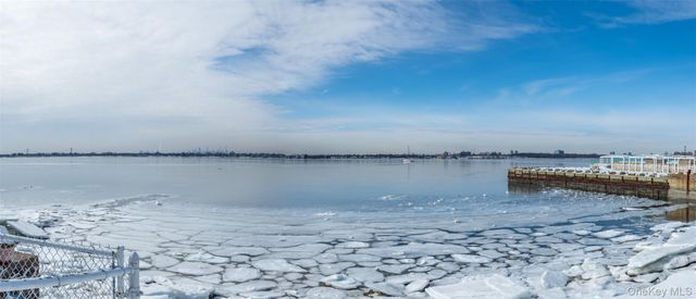 91 Winters Street, Bronx, NY 10464