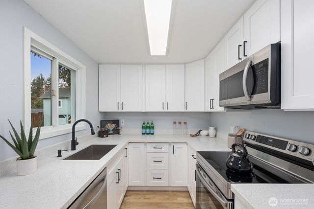 505 SW 305th Place, Federal Way, WA 98023