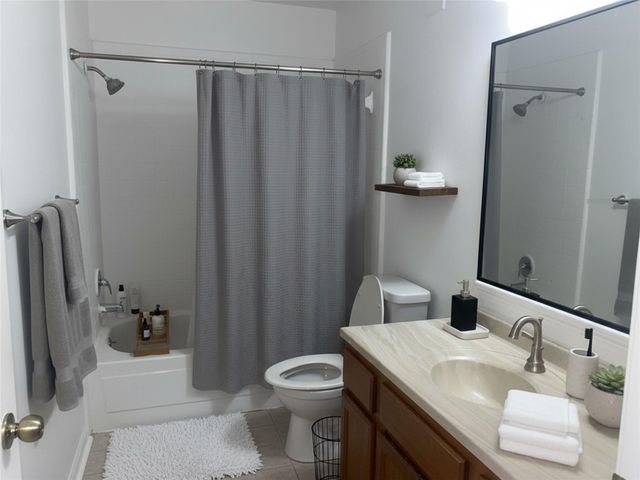 6500 Sands Point Drive 201, Houston, TX 77074