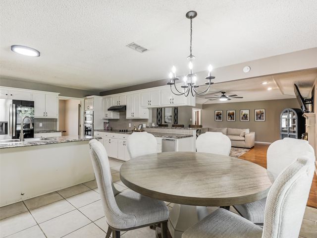 2613 Brookhaven Drive, Denison, TX 75020