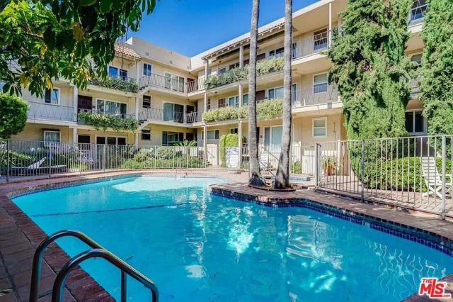 11670 W Sunset Boulevard 104, Los Angeles, CA 90049