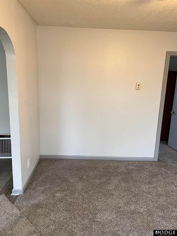 1435 E Cuming Street, Fremont, NE 68025