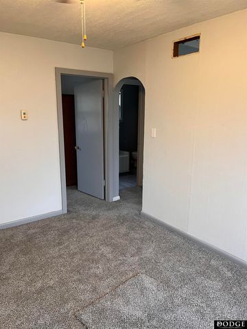 1435 E Cuming Street, Fremont, NE 68025