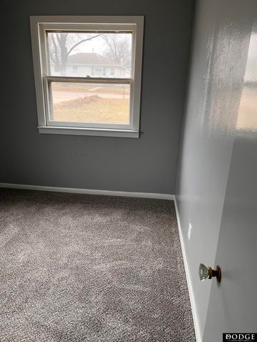 1435 E Cuming Street, Fremont, NE 68025