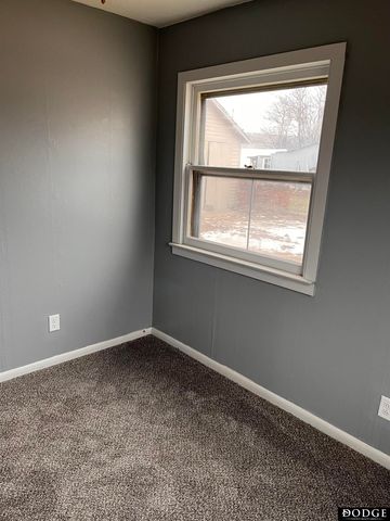 1435 E Cuming Street, Fremont, NE 68025