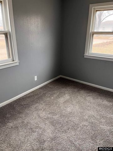 1435 E Cuming Street, Fremont, NE 68025