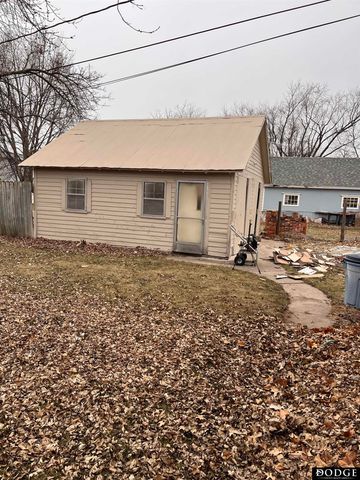 1435 E Cuming Street, Fremont, NE 68025