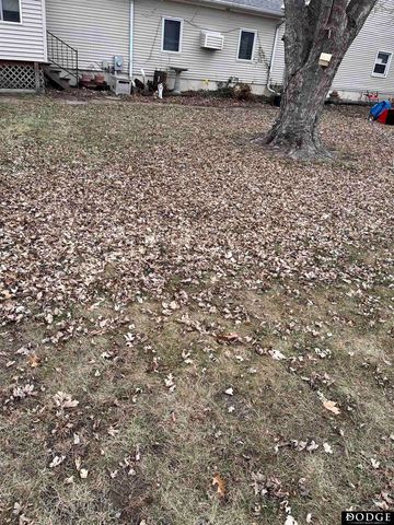 1435 E Cuming Street, Fremont, NE 68025