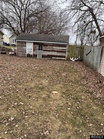 1435 E Cuming Street, Fremont, NE 68025