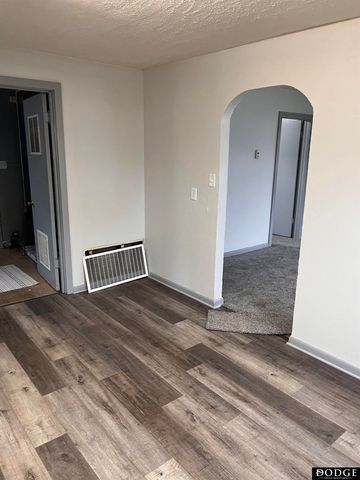 1435 E Cuming Street, Fremont, NE 68025