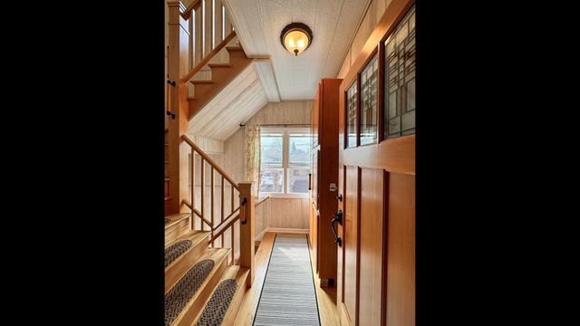 5536 N Mango Avenue, Chicago, IL 60630