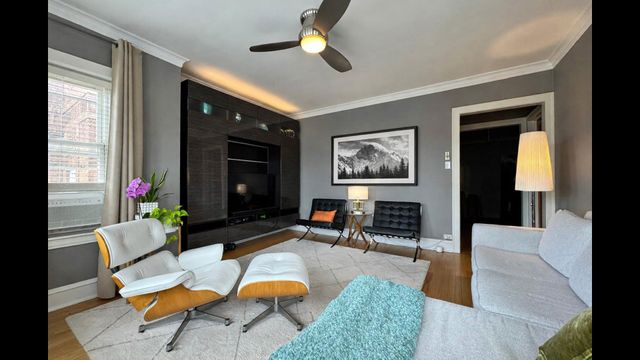 5536 N Mango Avenue, Chicago, IL 60630