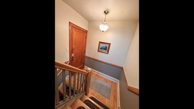 5536 N Mango Avenue, Chicago, IL 60630