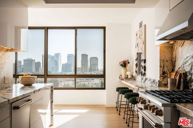 10430 Wilshire Boulevard 604, Los Angeles, CA 90024