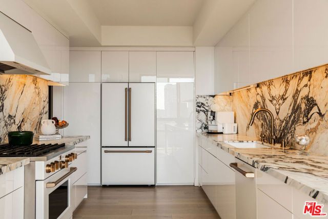 10430 Wilshire Boulevard 604, Los Angeles, CA 90024