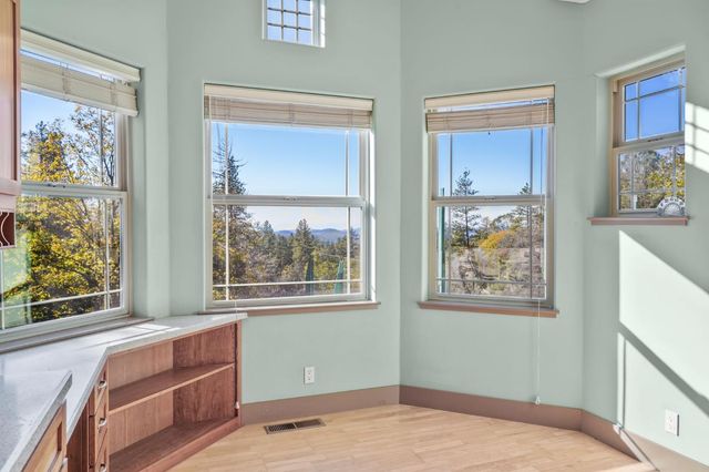 17833 Country Cir, Nevada City, CA 95959