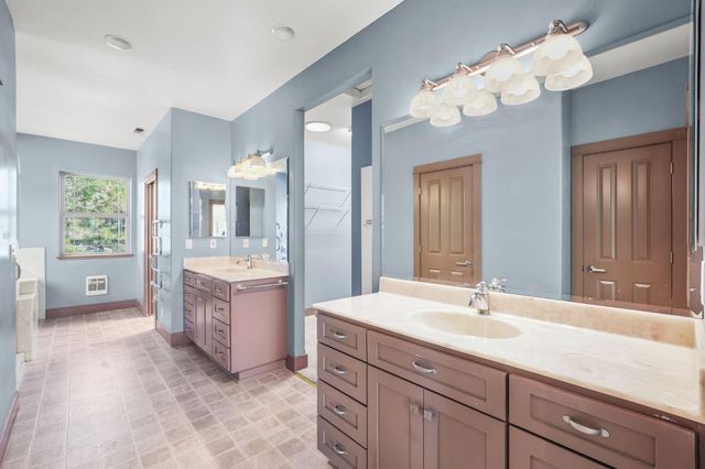 17833 Country Cir, Nevada City, CA 95959