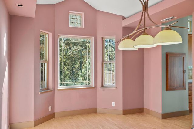 17833 Country Cir, Nevada City, CA 95959