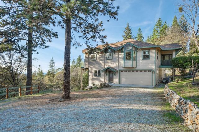 17833 Country Cir, Nevada City, CA 95959