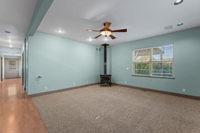 17833 Country Cir, Nevada City, CA 95959