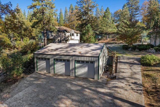 17833 Country Cir, Nevada City, CA 95959