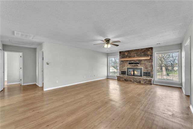 12369 E Sugar Hill Road, Lincoln, AR 72744