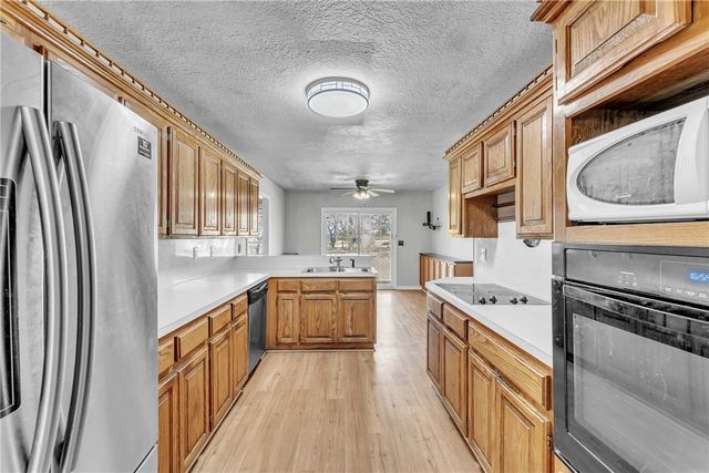 12369 E Sugar Hill Road, Lincoln, AR 72744