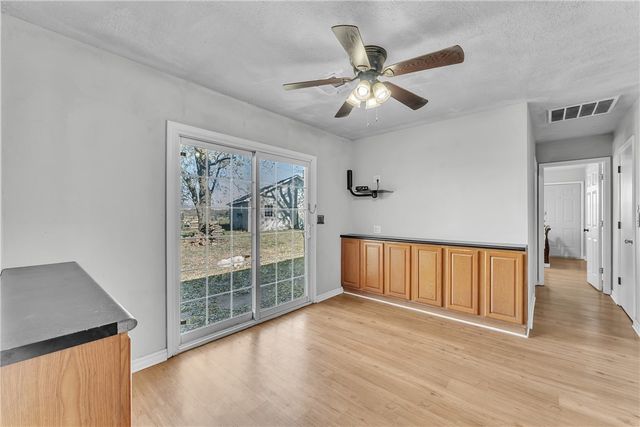 12369 E Sugar Hill Road, Lincoln, AR 72744